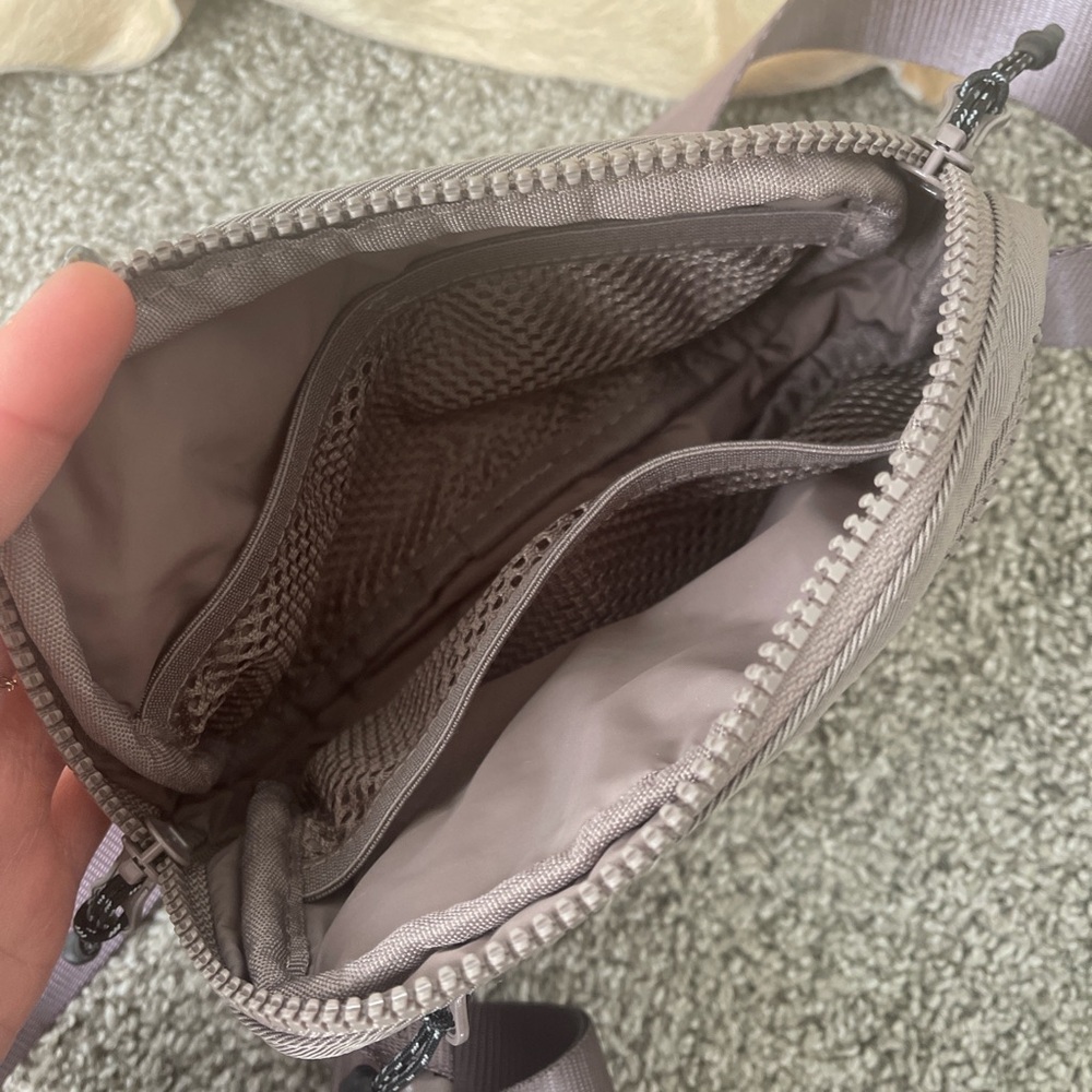 Fabletics Bag - Picture 3 of 3